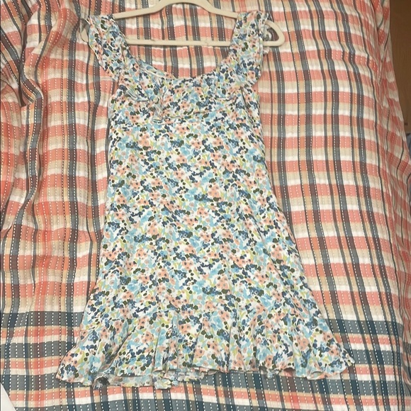 Abercrombie & Fitch Dresses & Skirts - Abercrombie & Fitch floral mini dress